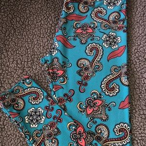 Lularoe Tall&Curvy Leggings